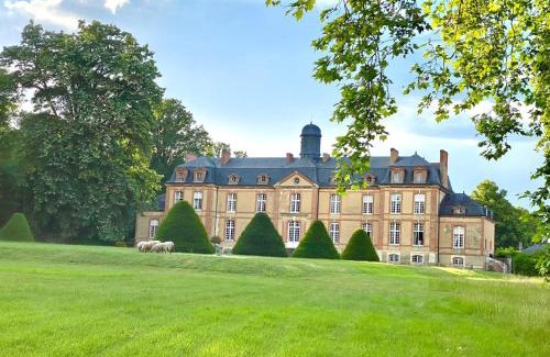 Lombron House | 24H LE MANS Château de Lauresse chambres d'hôtes Luxe