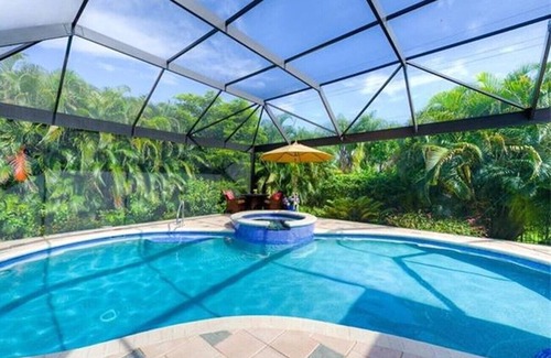 Biggar Villa | 25% FALL DISCOUNT! JOIN THE CLUB!