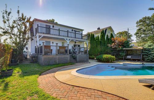 East Shore House | 25 Mi to Powder Ridge Mtn Park Home with Hot Tub!