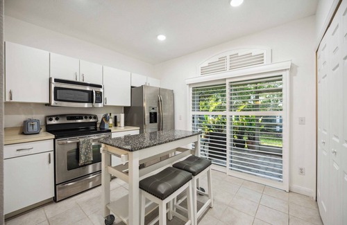 Sabal Harbour House | 25 Min Ana Maria Is. 15 min IMG, Bendenson Park Heated Pool, Tennis, StylishHome
