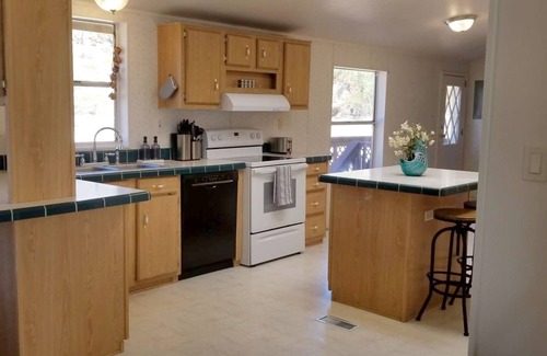 Cornville House | 25 mins to Sedona - Large Desert Retreat
