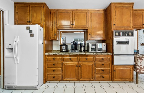 Yucca Valley House | 25% Off 7-Night Stay 1/2 Acre Epic Pool and Spa 2 King Beds Bunk with 2 Queens