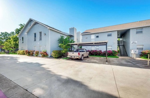 Irving Apartment | 25% OFF I18 - Serene 2BD Condo HWY161/183 DFW South - I18