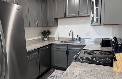 Irving Apartment | 25% OFF I65 - 1BD Condo, Pool, HWY 161/183, DFW South - Irving