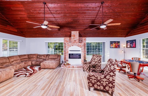 Murrieta House | 25% Off Nov 13-16! Amazing Pool, Hot Tub, V-Ball