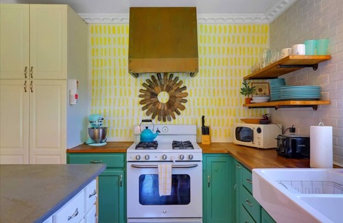 Ventura House | 25%Off Sept WkDays Cozy, Clean & Spacious, Hot Tub