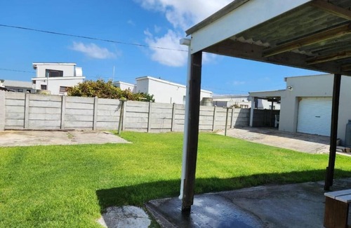 Struisbaai Apartment | 25 On Main Struisbaai - Economy Appartment