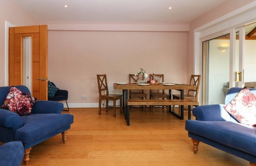 Aberdour House | 25 SEASIDE PLACE, family friendly in Aberdour
