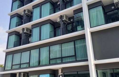Phra Khanong Apartment | 250 meters to BTS Bang Chack