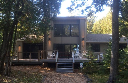 Baileys Harbor House | 250' RELAXING WATERFRONT SPACIOUS REMODEL & WALKING TO SAND BEACH NEW FIREPLACE