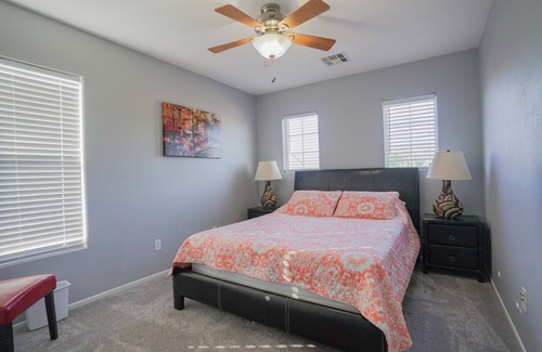 Las Vegas House | 2500SqFt House/6bedr/3bathbbq