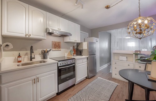 Egypt Lake-Leto Apartment | 2501 W North B St, Unit 8