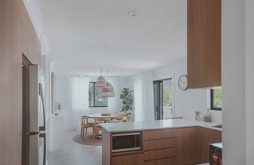 Forster House | 250m to One Mile Beach! Pool with slide, hot tub, fire pit, pool table!