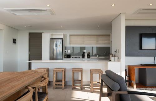 Hillhead Apartment | 254 Ocean Dune Sibaya