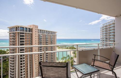 Waikiki Apartment | 26 FREE Parking Ocean Front 2br-Waikiki Ala Moana