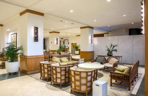 Waikiki Apartment | 26 FREE Parking Ocean Front 2br-Waikiki Ala Moana