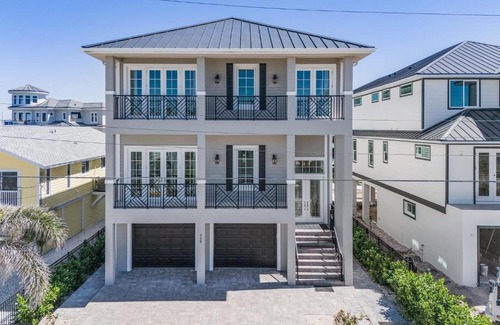 Fort Myers Beach House | 260 Coastal Luxe Retreat- 5BD 4,5BA, Pool & Spa, Water Views home