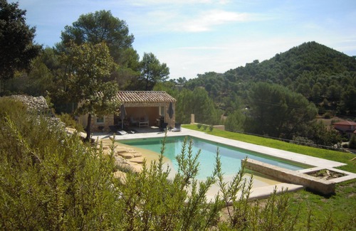 Rognes Villa | 260 M2 STONE HOUSE BETWEEN AIX-EN-PROVENCE AND LUBERON ON 2 HA LOT ,NATURAL POOL