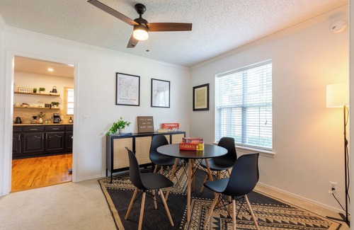 Broken Arrow Apartment | 2600ft–7 Beds~Games~Toys~Desks