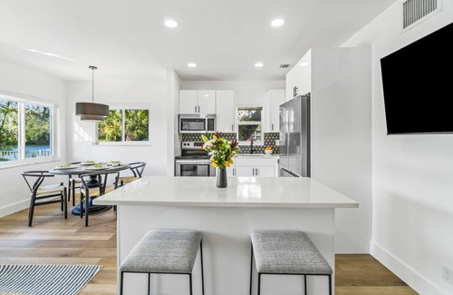 Deerfield Beach Apartment | 261 #1 Managed By Brampton Park