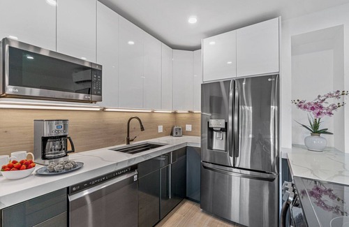 Deerfield Beach Apartment | 261 #14 Managed By Brampton Park