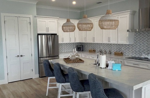 Fort Myers Beach House | 261 Gorgeous 6 Bedroom New Build w/Pool, Hot Tub