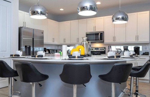 Kissimmee House | 2651SN - Stunning Home 6 Ensuites Near Disney