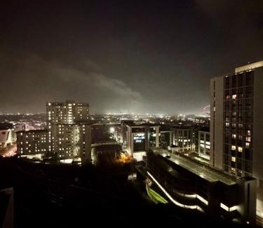 Cardiff City Centre Apartment | 267 Stylish 2 Bed Apartment City Centre Free Parking