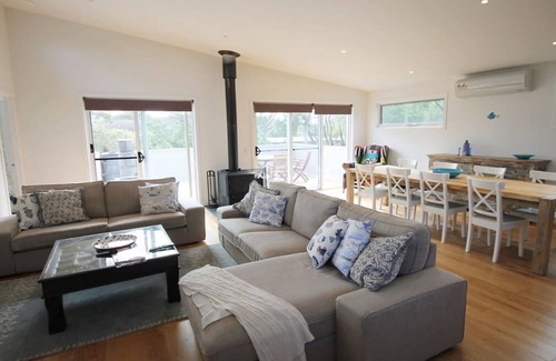 Sandy Point House | 27 Ennisvale Ave Sandy Point