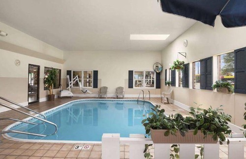 Oglesby Hotel | 27 m² Hotel ∙ 127 guests
