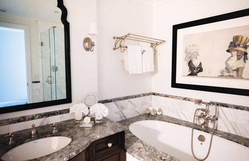 Healdsburg Hotel | 27 North