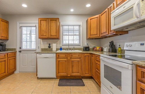 Cartersville House | 27 West Ridge Drive SE, Cartersville