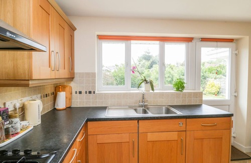 Christchurch House | 27 WICK LANE, family friendly, with a garden in Christchurch