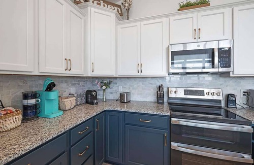 Indian Point House | 270 Sleeps 22, game rooms, pools, blackstone,VIEW