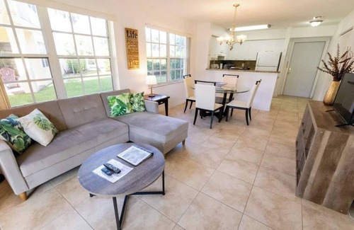 Boca Raton Apartment | 270B - Boca Retreat w/Pool, Parking, Near Evert Tennis & Shops