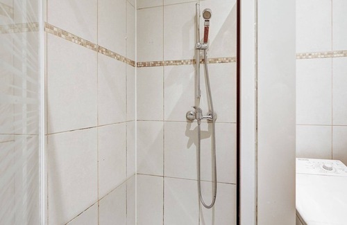 Batignolles Apartment | 273 Biotta 3 – Cozy Studio Near Parc Monceau