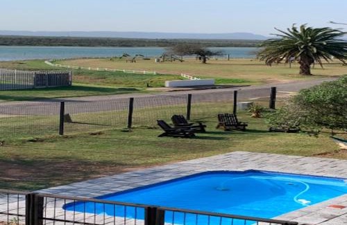 Jeffreys Bay Apartment | 28 Kabeljauws