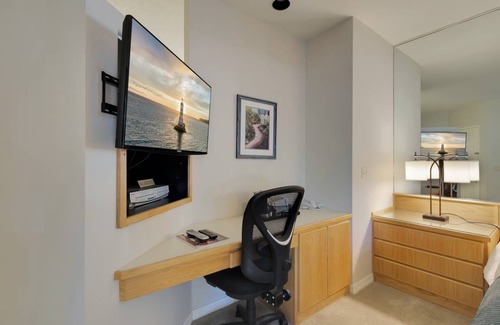 Century West Hotel | 28 m² Hotel ∙ 1 bedroom ∙ 2 guests