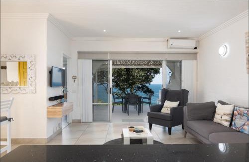 Shaka's Rock Apartment | 28 Thira, Santorini,Ballito