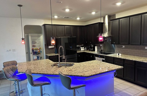 Wetmore House | 2800 Sq ft executive home with arcade game room and complete kitchen amenities.