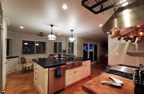 Vallejo House | 2800sqft Luxurious home with bay view private pool near SF & NAPA