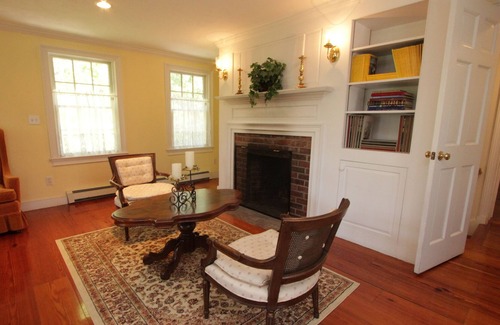 Barnstable House | 2828 Main Street SD2570