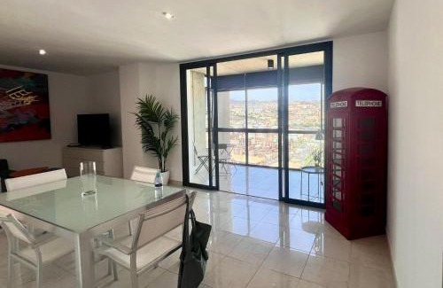 Santa Cruz de Tenerife Apartment | 29 Floor. Home Suite Home