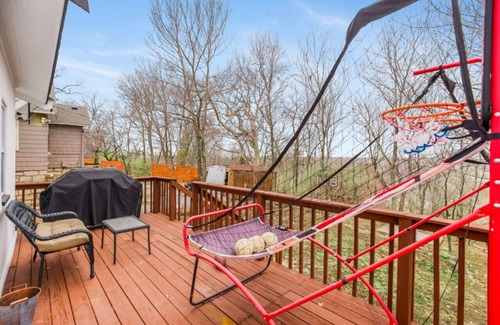 Kansas City House | 29) Perfect for Companies!