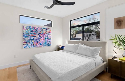 Chestnut House | 2916 E 13th #1 · Central High-End Home+3BD+Free PRKG | East Austin