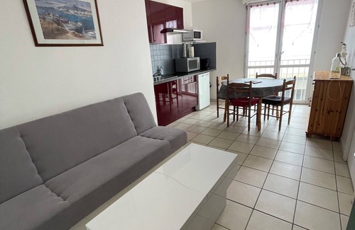 Saint-Vincent-sur-Jard Apartment | 29m2 central apartment with bicycle cellar