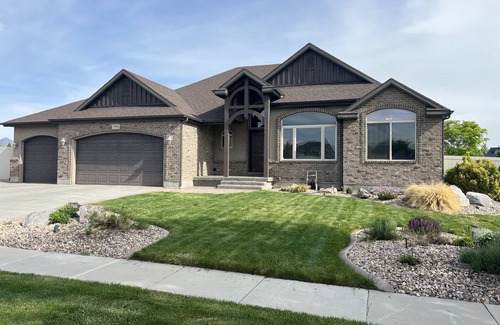 West Jordan Apartment | 2B/1B Basement Apt Near Jordan Landing - Flexible Check-in/out! Sleeps 6