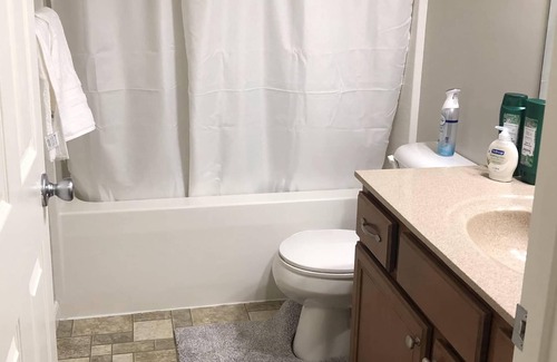 Independence House | 2B/2Bath house in a Quiet neighborhood