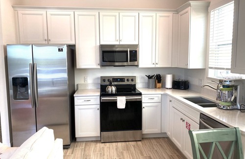 West Kissimmee House | 2B Island-Inspired Cottage minutes from Disneyworld