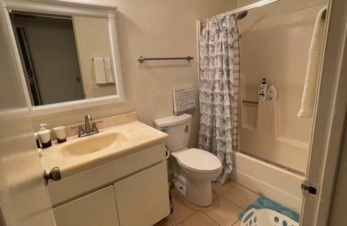 Hacienda Heights Apartment | 2b1b independence enter